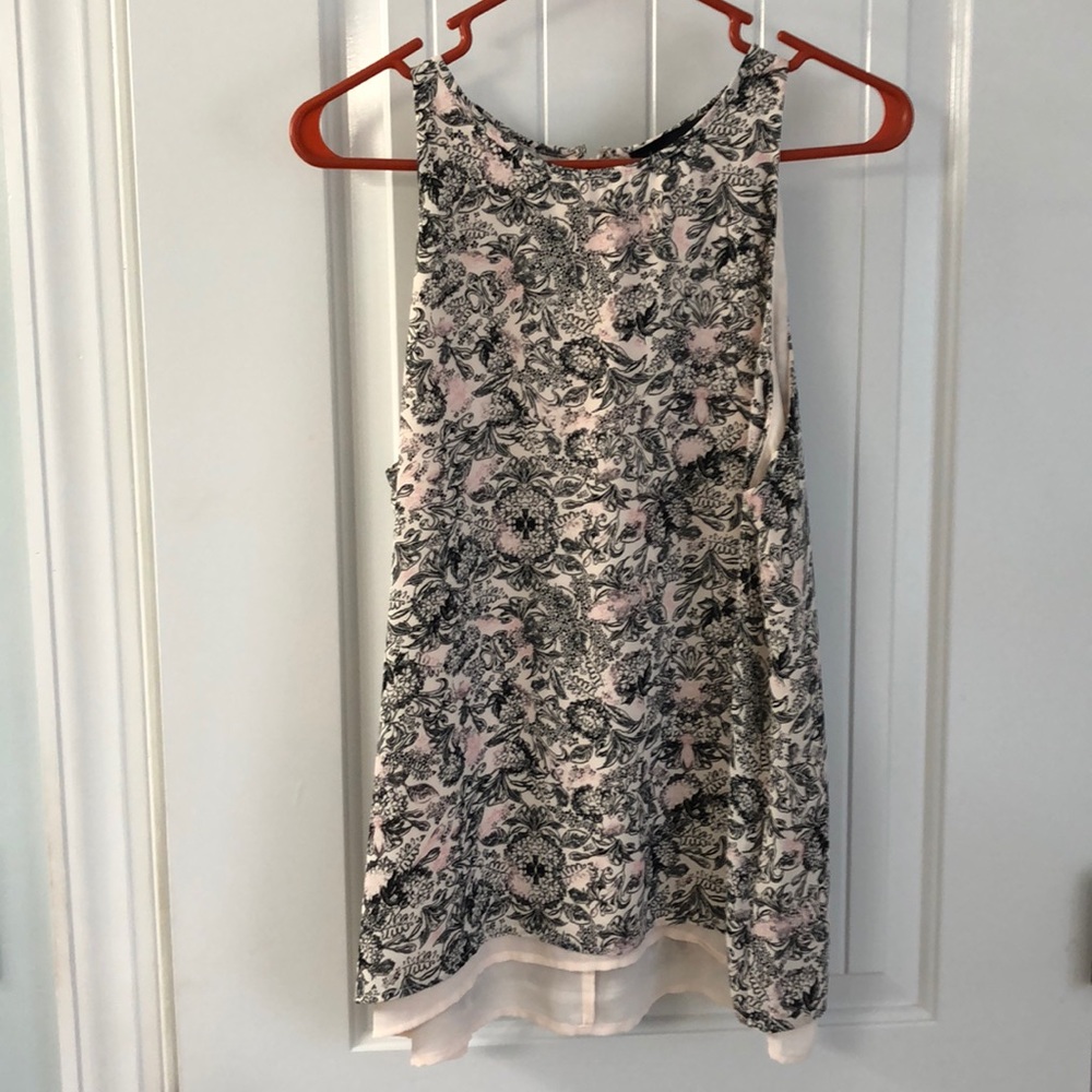 Jasmine and Juliana tank top